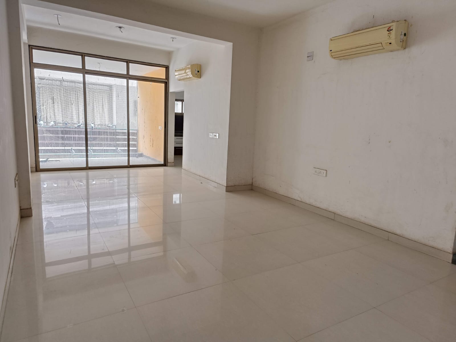 3 BHK 2406 Sq.Ft Residential Flat / Appartment for Sale in Thaltej Ahmedabad - Media 13