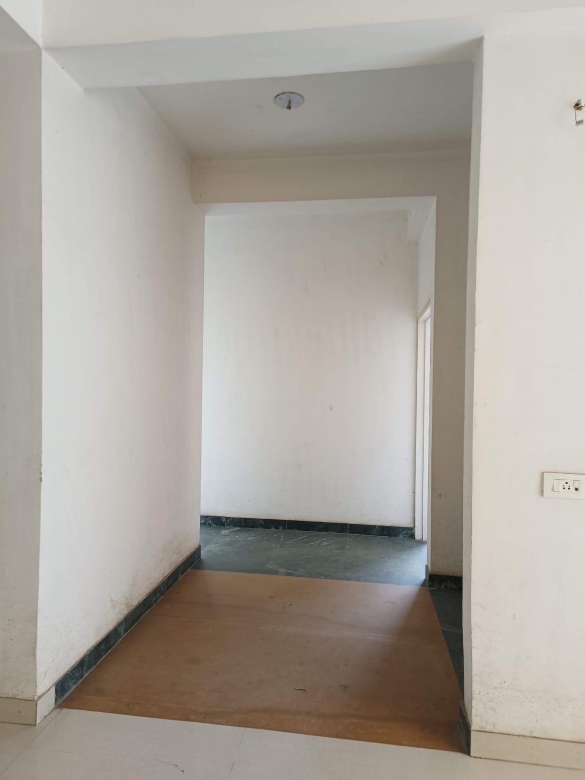 3 BHK 2406 Sq.Ft Residential Flat / Appartment for Sale in Thaltej Ahmedabad - Media 6